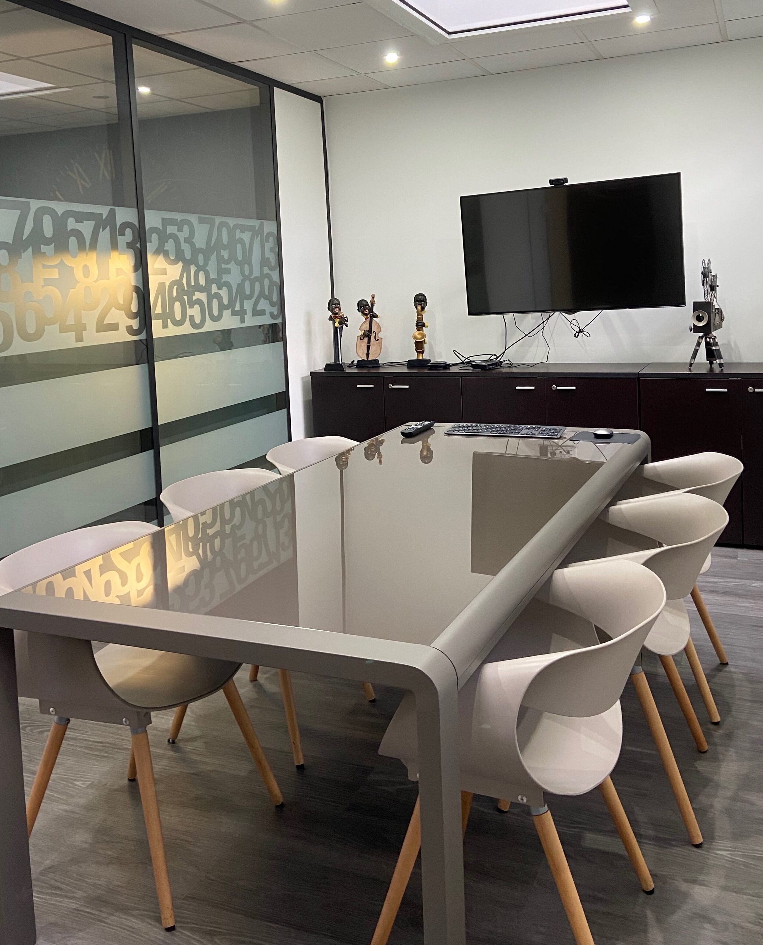 4E3B845E-8086-4C33-800D-98A8E2709C7E